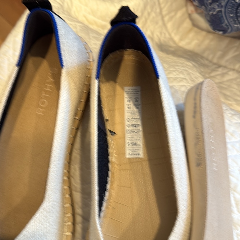 Rothy's Women's Cream and black Flats - Picture 7 of 7